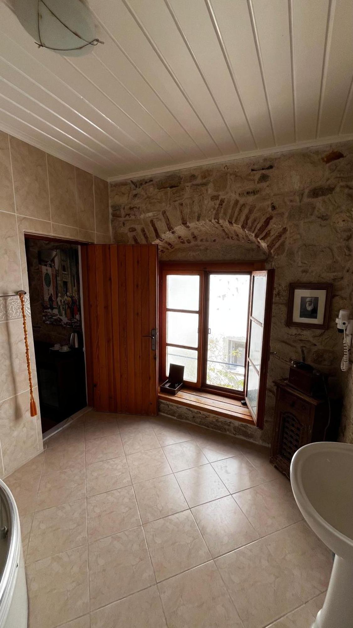 Foca Antik Otel Exterior photo